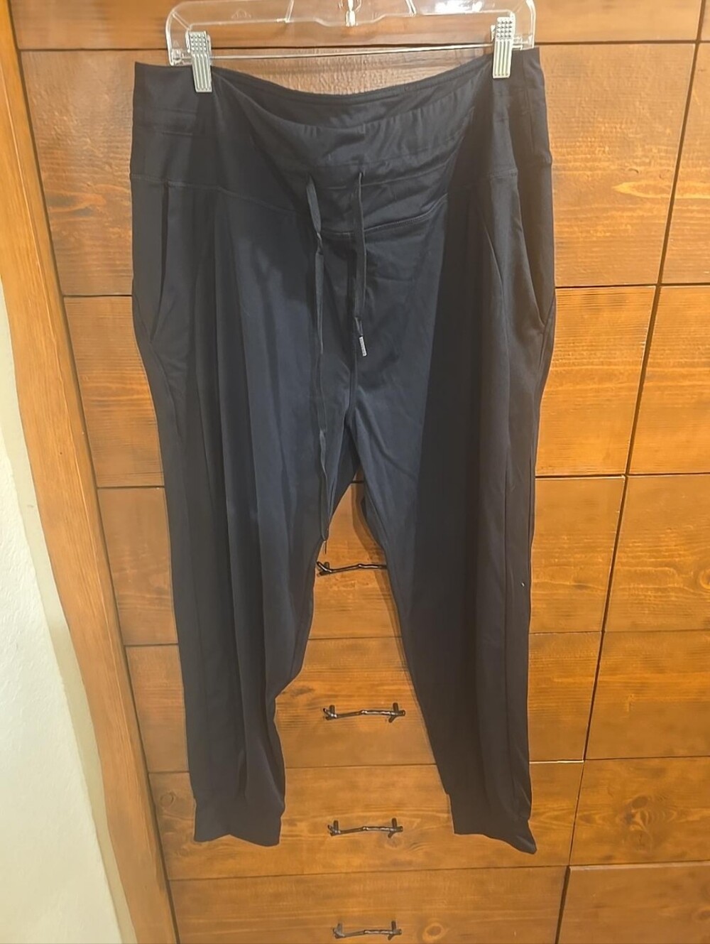 ZUTY Women’s Black Pull-On Jogger Pants with Pockets Athleisure Looks Sz L